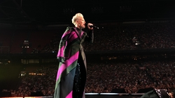 P!nk / Vance Joy / KidCutUp / Bang Bang Romeo / Wrabel on Jun 16, 2019 [439-small]