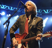 Tom Petty And The Heartbreakers / Jonathan Wilson on Jun 20, 2012 [615-small]