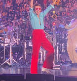 Harry Styles / Jenny Lewis on Oct 21, 2021 [920-small]