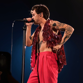 Harry Styles / Jenny Lewis on Sep 4, 2021 [359-small]