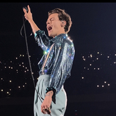 Harry Styles on Nov 24, 2021 [423-small]