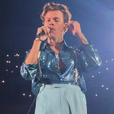 Harry Styles on Nov 24, 2021 [429-small]