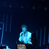Finneas / Lauren Sanderson on Oct 23, 2019 [124-small]