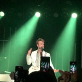 Finneas / Lauren Sanderson on Oct 23, 2019 [129-small]