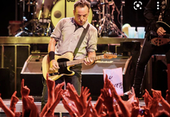 Bruce Springsteen & The E Street Band on Jul 24, 2013 [238-small]