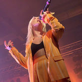 Julia Michaels  / Rhys Lewis on Sep 22, 2019 [321-small]
