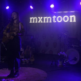 mxmtoon / Chloe Lilac on Nov 6, 2019 [698-small]