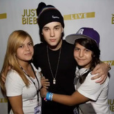 Justin Bieber / Carly Rae Jepsen / Cody Simpson on Oct 3, 2012 [067-small]