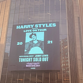 Harry Styles / Jenny Lewis on Oct 3, 2021 [909-small]