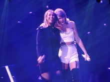 Taylor Swift / HAIM / Mick Jagger / Leona Lewis / Vance Joy on Sep 26, 2015 [455-small]