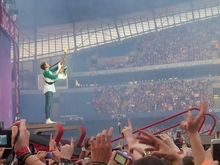 One Direction / 5 Seconds of Summer on May 31, 2014 [970-small]