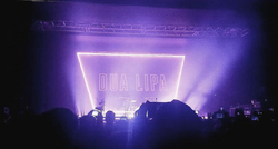 Dua Lipa / Off Bloom on Oct 14, 2017 [987-small]