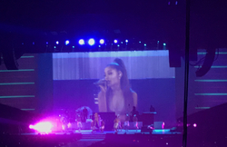 Ariana Grande / Ella Mai on Sep 14, 2019 [414-small]