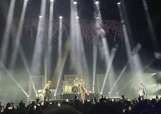 The Vamps / JC Stewart / Lauran Hibberd on Sep 17, 2021 [518-small]