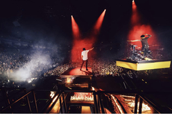 Twenty One Pilots / Misterwives on Nov 9, 2019 [529-small]