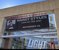 Harry Styles on Nov 23, 2021 [306-small]