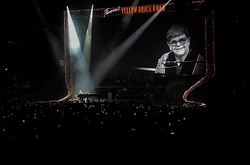 Elton John on Feb 22, 2022 [371-small]