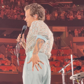 Harry Styles / Jenny Lewis on Oct 7, 2021 [560-small]
