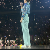 Harry Styles on Nov 24, 2021 [991-small]