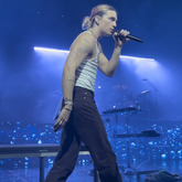 LANY / keshi / Alana Springsteen on Oct 26, 2021 [181-small]