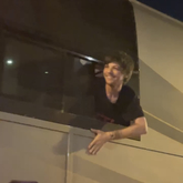 Louis Tomlinson / Sun Room on Feb 15, 2022 [317-small]