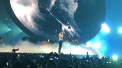 Shawn Mendes / Alessia Cara on Jul 22, 2019 [366-small]