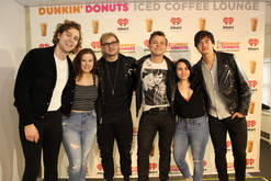 5 Seconds of Summer on Apr 12, 2018 [598-small]