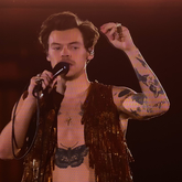 Harry Styles on Nov 28, 2021 [499-small]