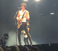 Shawn Mendes / Alessia Cara on Jun 16, 2019 [053-small]