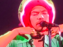 Harry Styles / Jenny Lewis on Nov 15, 2021 [226-small]