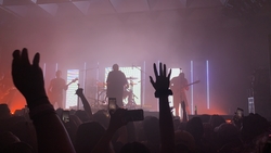 Chase Atlantic / Lauren Sanderson on Jun 22, 2019 [379-small]