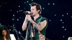 Harry Styles / Jenny Lewis on Nov 17, 2021 [609-small]