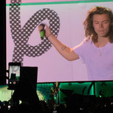 One Direction / Icona Pop / Harry Styles / Louis Tomlinson / Niall Horan / Liam Payne on Jul 9, 2015 [904-small]