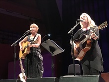 Mary Chapin Carpenter / Shawn Colvin on Oct 10, 2019 [142-small]
