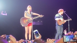 Taylor Swift / Ed Sheeran / Casey James on Aug 31, 2013 [321-small]