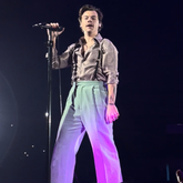 Harry Styles / Jenny Lewis on Nov 7, 2021 [568-small]