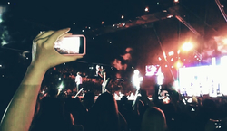 One Direction / 5 Seconds of Summer on Aug 10, 2013 [449-small]