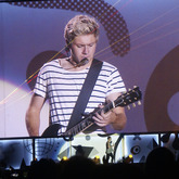 One Direction / Icona Pop / Harry Styles / Niall Horan / Liam Payne / Louis Tomlinson on Sep 3, 2015 [656-small]