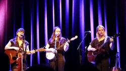 Andrew Combs / I'm With Her on Mar 13, 2018 [702-small]