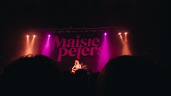Maisie Peters / Jonah Kagen on Mar 11, 2022 [156-small]