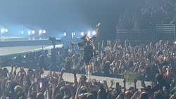 Billie Eilish / Duckwrth on Mar 11, 2022 [501-small]