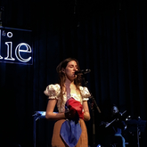 Dodie / Lizzy McAlpine on Feb 14, 2022 [852-small]