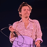 Harry Styles / Jenny Lewis on Nov 10, 2021 [285-small]