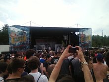The Wonder Years / The Devil Wears Prada / Simple Plan / D.R.U.G.S. / Miss May I / Motionless in White on Jul 13, 2011 [196-small]