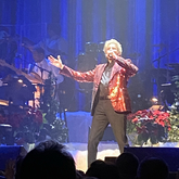 Barry Manilow on Dec 19, 2021 [763-small]