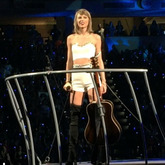 Taylor Swift / Vance Joy on Jun 9, 2015 [321-small]