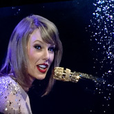Taylor Swift / Vance Joy on Jun 9, 2015 [324-small]