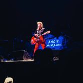 Hozier / Angie McMahon on Nov 6, 2019 [682-small]