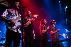 Sammy Rae & the Friends / Stone Throwers on Mar 22, 2022 [839-small]
