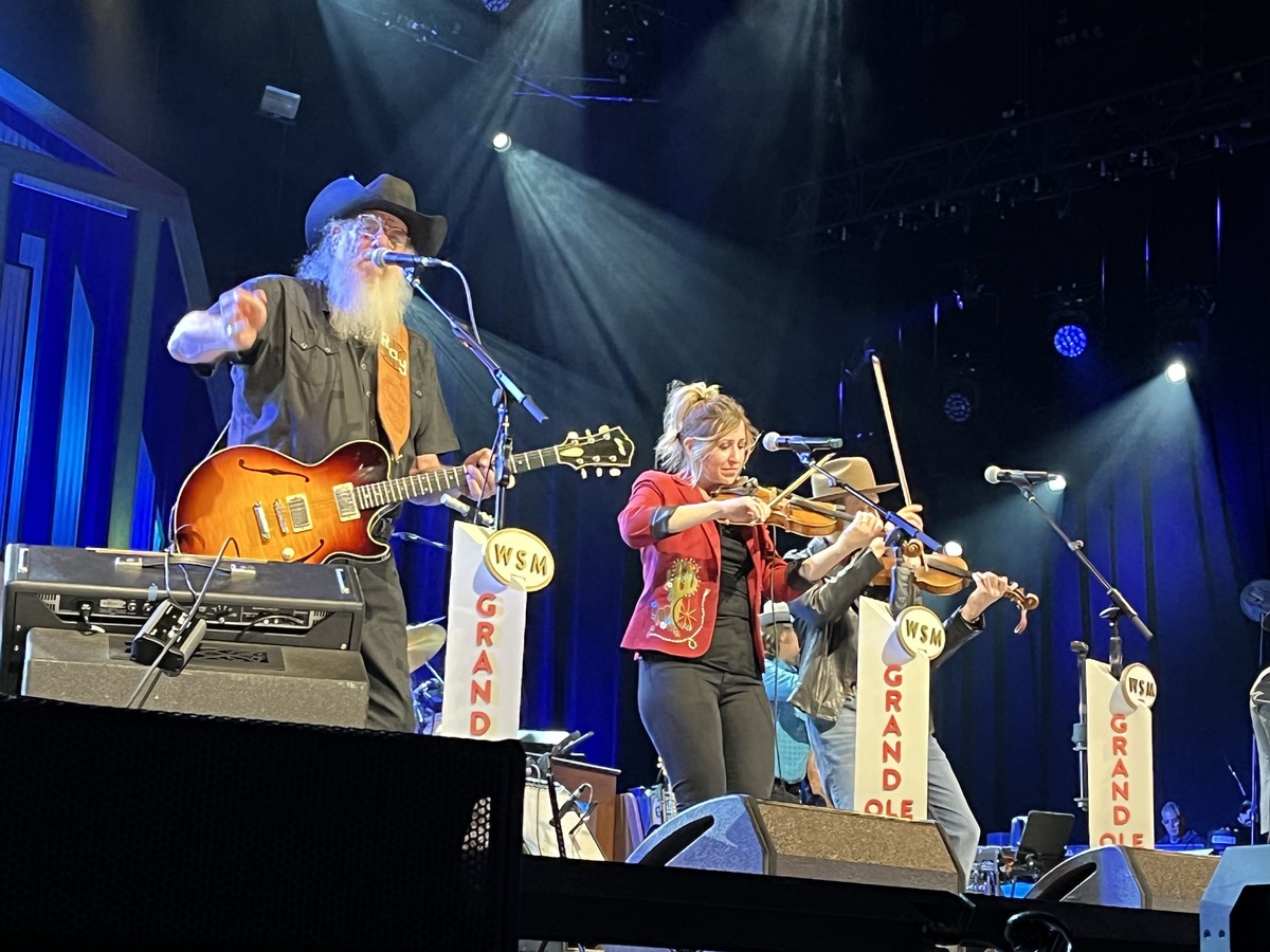 The Isaacs Concert & Tour History (Updated for 2024 2025) Concert